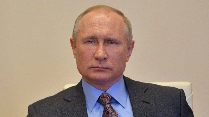 Владимир Путин - Путин рассказал о преодолении страха возрождения СССР в других странах - 5-tv.ru - Россия - Советская
