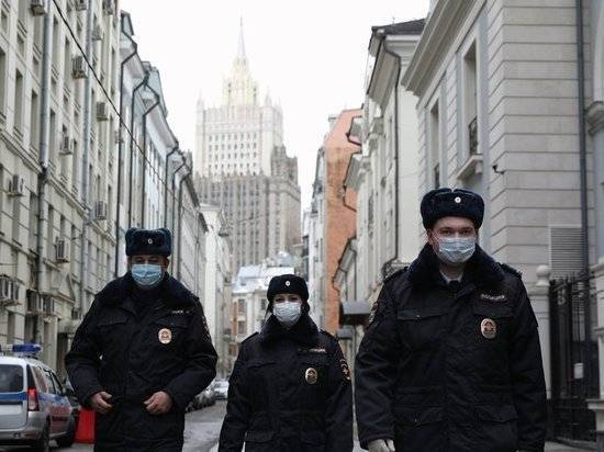 Криминальные будни москвичей на карантине: дерутся из-за ошейника, бросаются фекалиями - newtvnews.ru - Москва - Россия