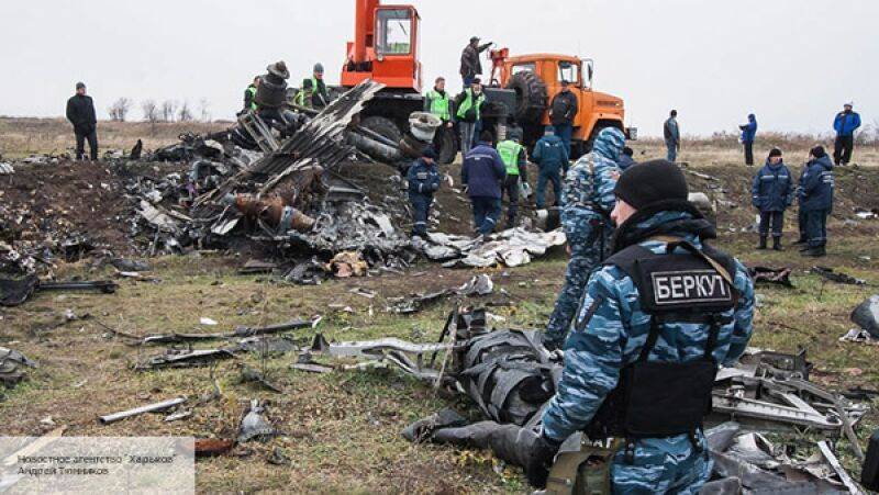 Сергей Марков - Марков назвал имена организаторов крушения MH17 - politros.com - Украина - Голландия - Нассау