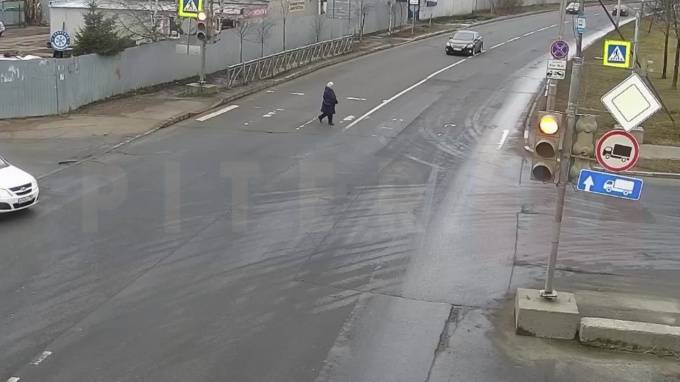 Водитель иномарки наехал на пожилую женщину в Колпино - piter.tv