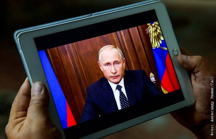 Владимир Путин - Александр Рюмин - Путин объявил о продлении нерабочей недели в России до 30 апреля - interfax.ru - Москва - Россия