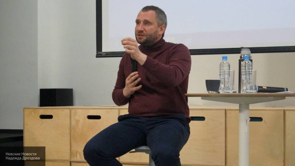 Юрий Быков - Режиссер Быков сопоставит девяностые и нулевые в новом проекте для "Кинопоиск HD" - politexpert.net - Россия - Кинопоиск