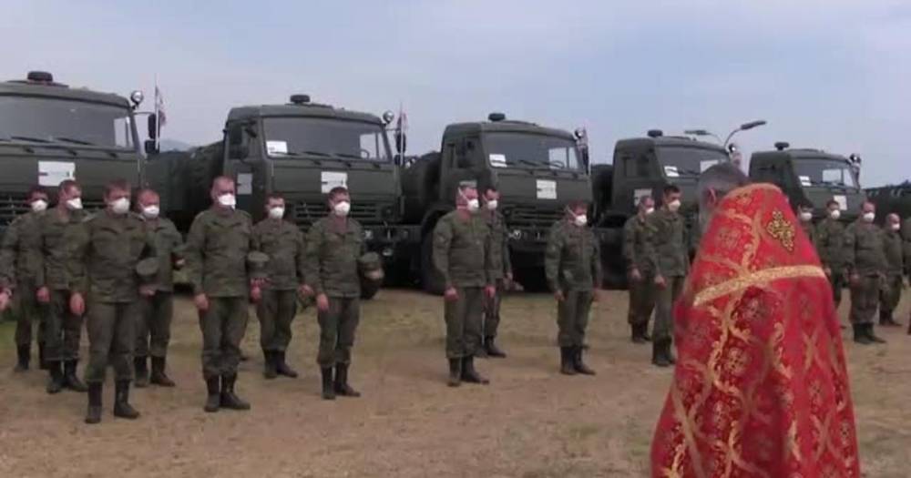 В Италии священник поздравил российских специалистов с Пасхой - ren.tv - Италия - Бергамо
