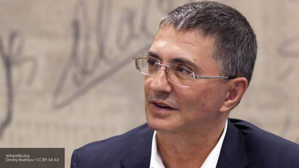 Врач Мясников сожалеет, что пропустил день рождения отца из-за девушки - inforeactor.ru
