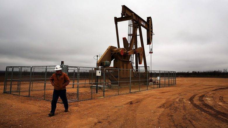 Цена на нефть США готова уйти в минус - newizv.ru - США - Техас