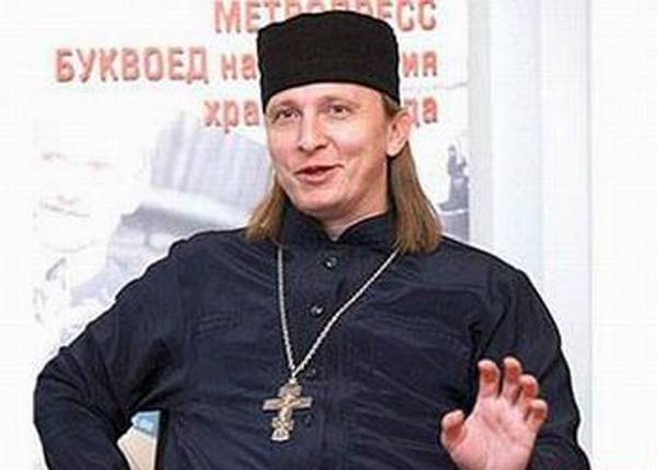 Иван Охлобыстин - СМИ сообщили о пасхальной "VIP-службе" в московском храме с участием Ивана Охлобыстина - nakanune.ru - Россия