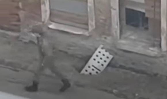 Побег курсантов из зараженного коронавирусом ТВВИКУ попал на видео - znak.com - Тюмень