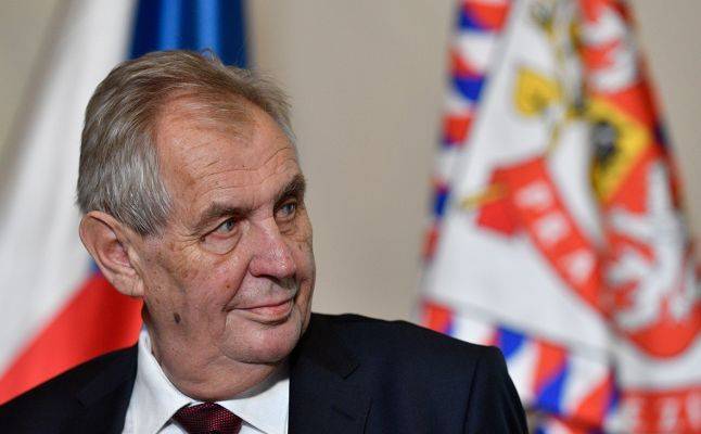 Милош Земан - Адам Войтех - Президент Чехии призвал не открывать границы страны еще год - eadaily.com - Хорватия - Чехия - Словакия