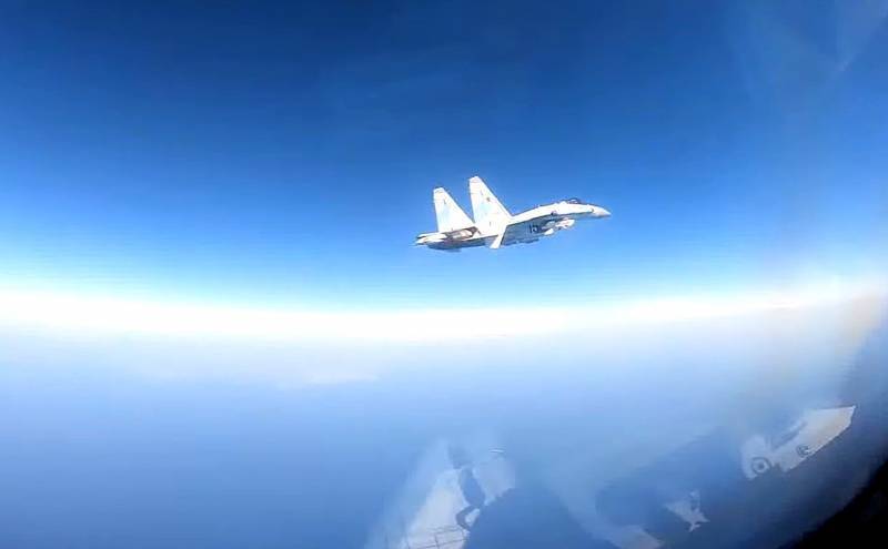 Военные США опубликовали видео высокоскоростного манёвра Су-35 вблизи «Посейдона» - topcor.ru - Россия - США