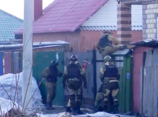 МВД опубликовало видео штурма дома наркосбытчиков в Кемерове - gazeta.a42.ru - Россия