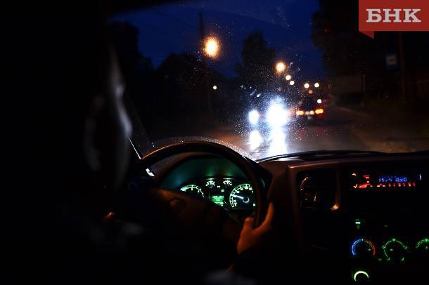 В Сосногорском районе вечером посреди леса заглох автомобиль, в котором был ребенок - bnkomi.ru - респ. Коми - район Сосногорский
