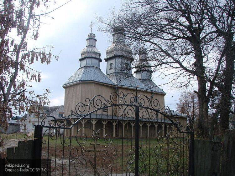 Александр Усик - Боксер Усик сравнил закрытие церквей на Украине с "режимом СССР" - polit.info - Украина - Киев