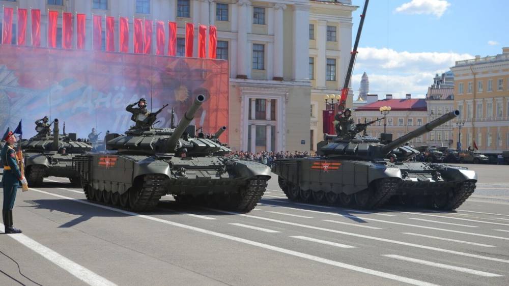 Владимир Путин - Готовящиеся к параду военные пройдут двухнедельный карантин после репетиций в Алабино - riafan.ru - Москва - Россия