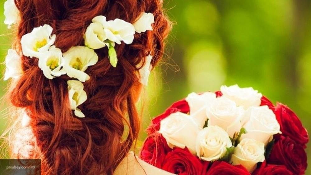 Родные жениха на Ставрополье закидали камнями дом сбежавшей невесты - inforeactor.ru - Ставрополье