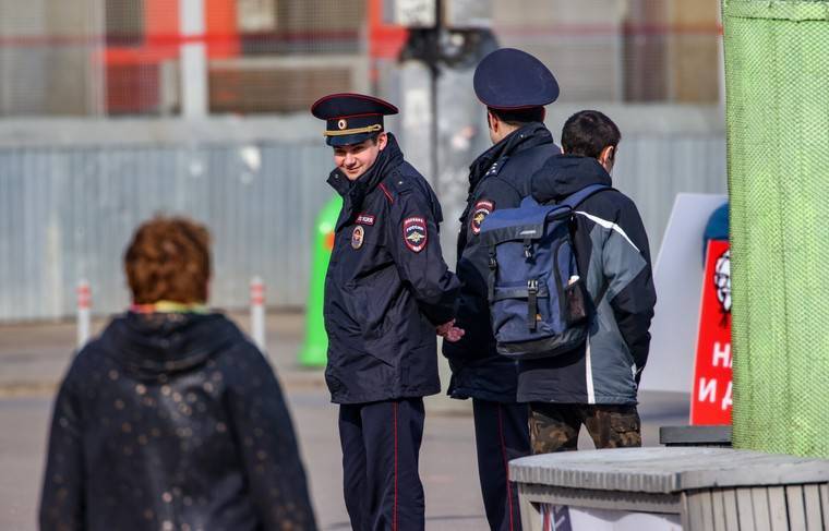 Москвичка заявила на сына в полицию за нарушение карантина - news.ru - Югра