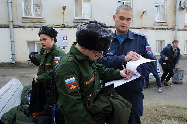 Михаил Ведерников - Псковский губернатор попросил сдвинуть весенний призыв на июнь - trud.ru - Псковская обл. - Псков