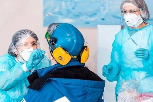 Еще 14 вахтовиков «Газпром добыча Ноябрьск» госпитализировали в ЯНАО из Якутии - znak.com - Китай - Санкт-Петербург - респ. Саха - Ноябрьск - окр. Янао