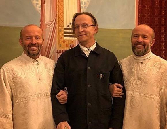 Иван Охлобыстин - Охлобыстин объяснил свое присутствие на пасхальной службе для избранных - znak.com - Москва - Россия