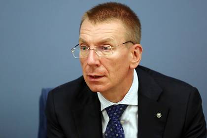 Эдгар Ринкевич - Латвийцы ополчились на главу МИД за русский язык - lenta.ru - Латвия