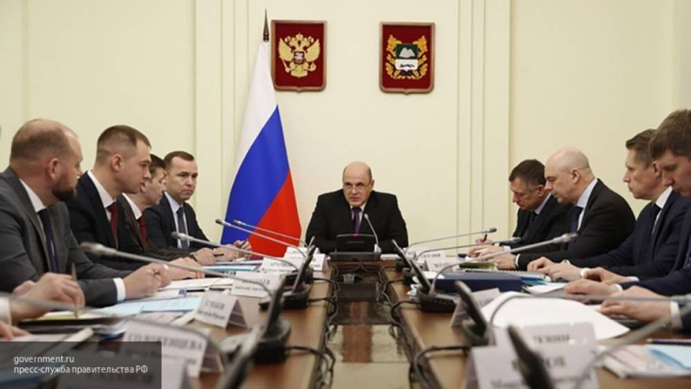 Михаил Мишустин - Правительство дополнит программу беспроцентного кредитования для защиты работников СМП - inforeactor.ru - Россия
