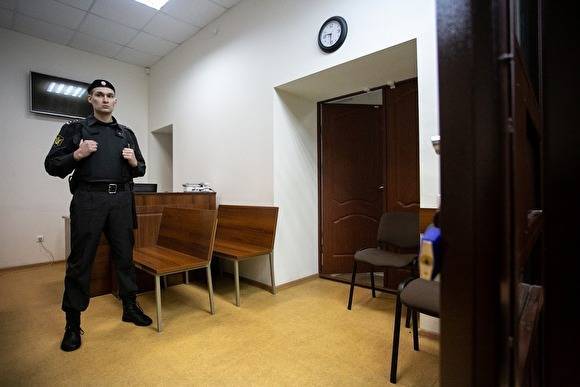 В Зауралье будут судить мужчину, который пьяным угрожал избить полицейских монтировкой - znak.com - Россия - Курганская обл. - Курган