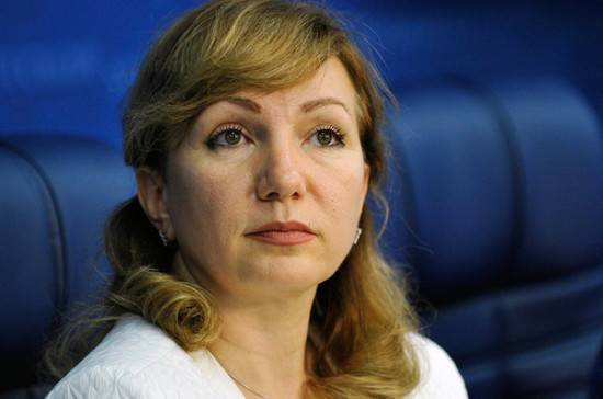 Светлана Петренко - Лариса Тутова - Тутова оценила инициативу СК привлекать к ответственности авторов пранков против учителей - pnp.ru - Россия
