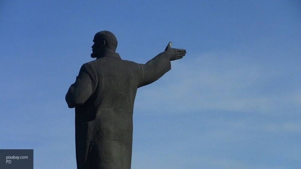 Владимир Жириновский - Владимир Ленин - Юрий Афонин - Коммунисты игнорируют борьбу с COVID-19, призывая отпраздновать юбилей Ленина - politros.com - Россия