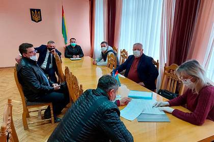 Украинский город закроют из-за вспышки коронавируса - lenta.ru - Украина - Тернопольская обл.