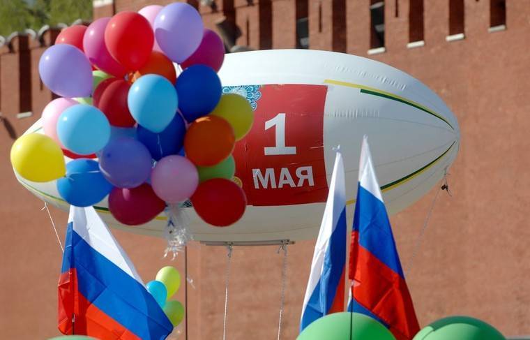 Владимир Путин - РБК: майские праздники станут частью карантина в России - news.ru - Россия
