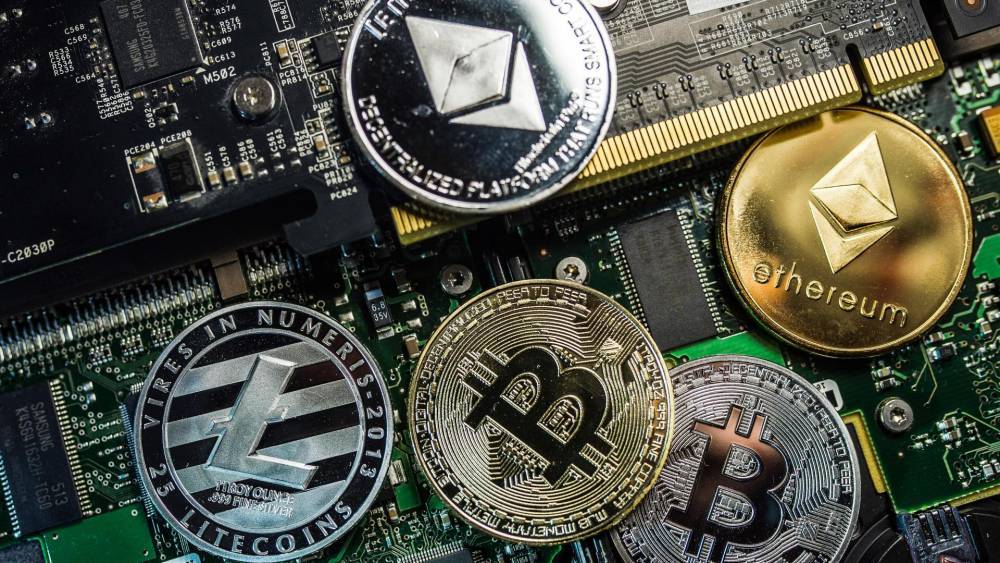 Опрос: доверие к криптовалютам ЦБ выше чем к децентрализованным - vestirossii.com