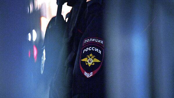 Полиция ищет омичку, уронившую сына при спуске из окна на простыне - newtvnews.ru - Омск