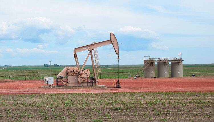 Стоимость нефти WTI упала ниже 15 долларов за баррель впервые с 1999 года - newtvnews.ru - Техас - Лондон