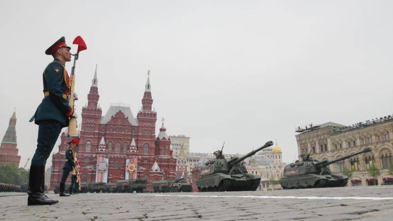 Тысячи потенциальных участников военного парада в Москве отправлены на карантин - golos-ameriki.ru - Москва - Россия