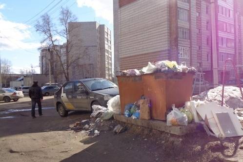 Наталья Хозяинова - Мэрия Сыктывкара потребовала от УК и ТСЖ сделать генеральную уборку во дворах и подъездах - bnkomi.ru - респ. Коми - Сыктывкар