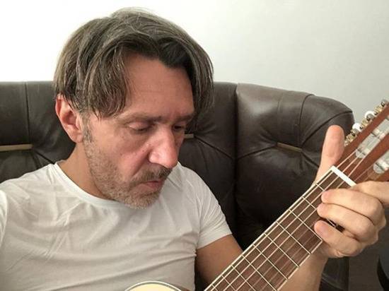 Сергей Шнуров - «Люди близки к панике»: Шнуров мрачно высказался о митингах в России - newtvnews.ru - Россия - Владикавказ