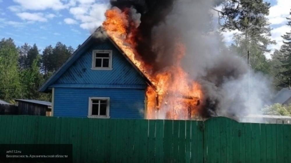 Соседи пьющей матери высвободили детей из горящего дома в Курганской области - polit.info - Курганская обл. - Курган