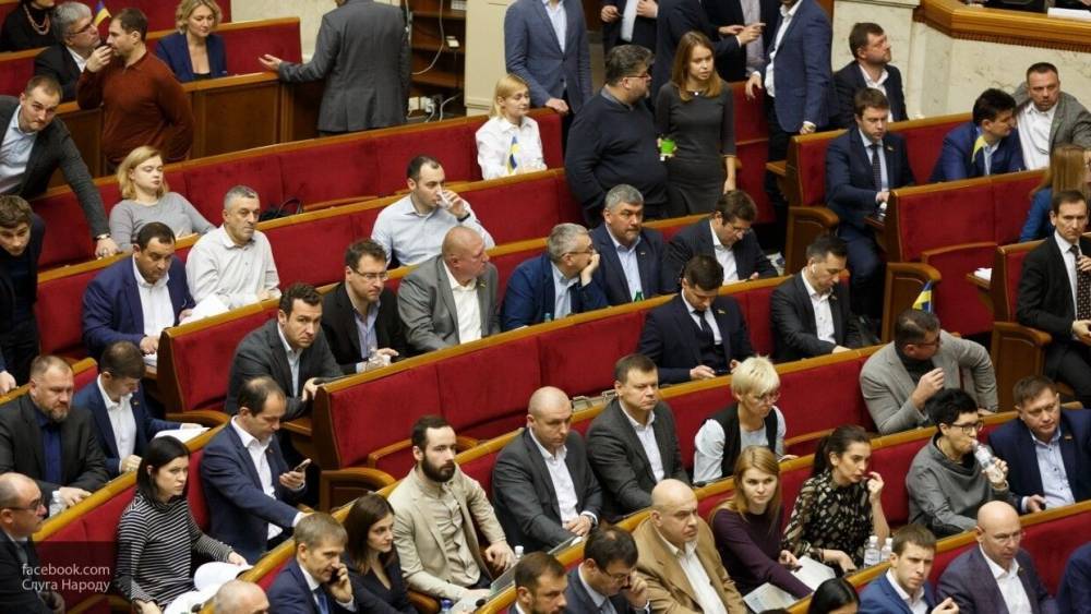 Владимир Зеленский - Пандемия коронавируса спасла рейтинг партии Зеленского от падения - polit.info - Украина