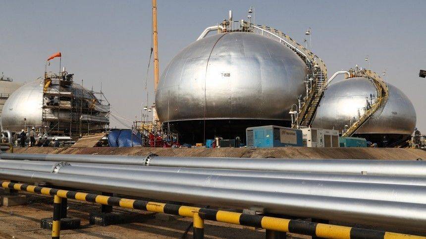 Андрей Нечаев - Экс-министр экономики России объяснил обвал цен на нефть - 5-tv.ru - Россия