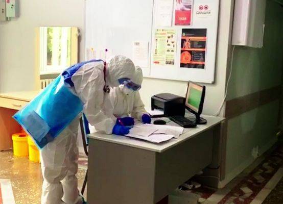 В центральной больнице Алма-Аты заражены уже более 300 медиков - eadaily.com - Алма-Ата