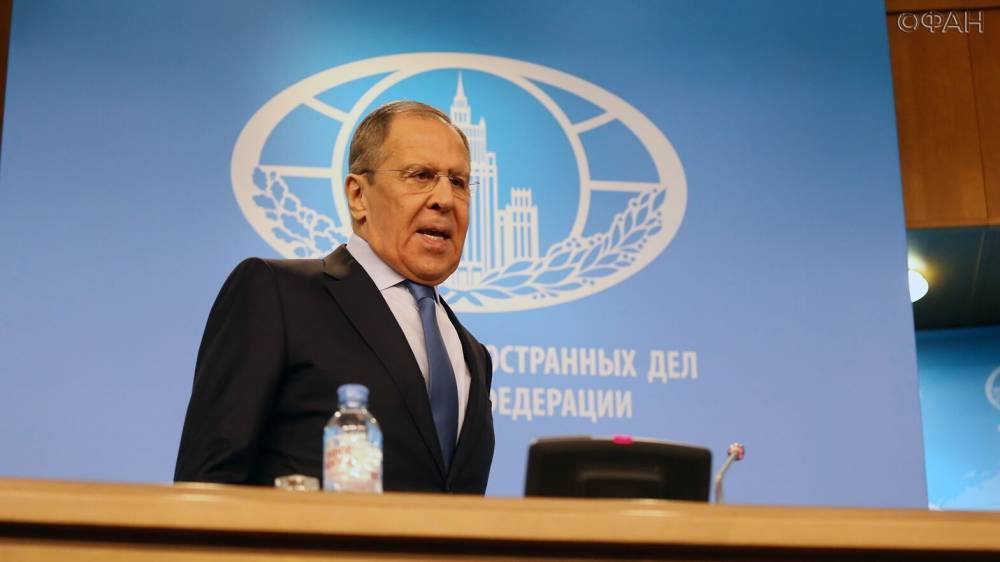 Сергей Лавров - Лавров раскритиковал Запад за отказ объявить гуманитарную паузу во время пандемии - riafan.ru - Москва - Россия - США - Сирия - КНДР - Иран