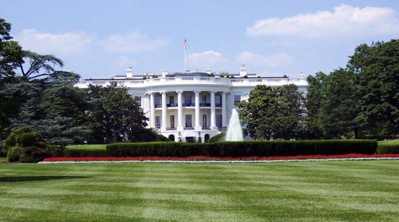 Дональд Трамп - Дональд Трамп намерен приостановить иммиграцию в США - usa.one - США - Мексика - Канада