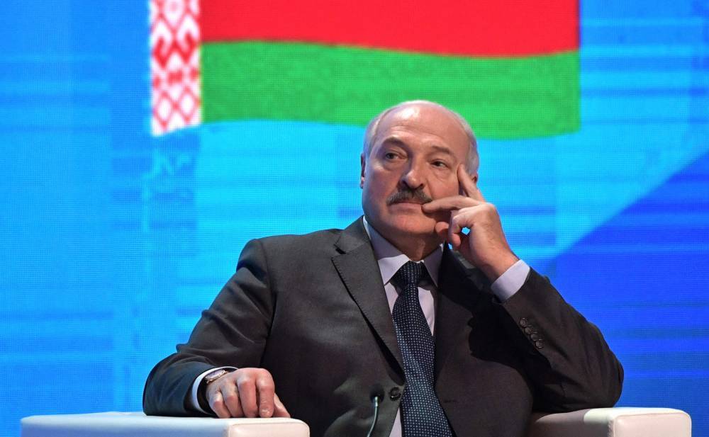 Александр Лукашенко - Наталья Эйсмонт - Лукашенко не проверялся на коронавирус - tvc.ru - Белоруссия