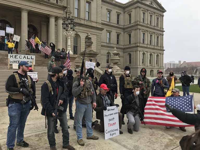 В США начались вооруженные протесты против карантина - free-news.su - США - Вашингтон - Washington - Юта - штат Кентукки - шт. Мичиган