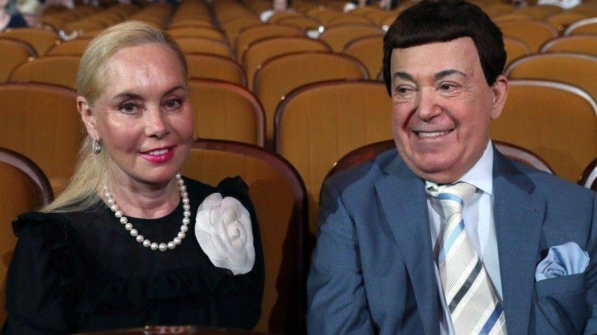 Иосиф Кобзон - Нелля Кобзон - «Иосиф был доверчив как ребенок»: вдова Кобзона о долге в 18 миллионов рублей - 5-tv.ru - Германия