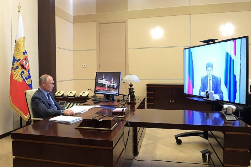 Владимир Путин - Олег Кожемяко - Антон Алиханов - Путин начал звонить министрам в прямом эфире - pravdoryb.info - Москва - Приморье край - Калининград - Калининградская обл.