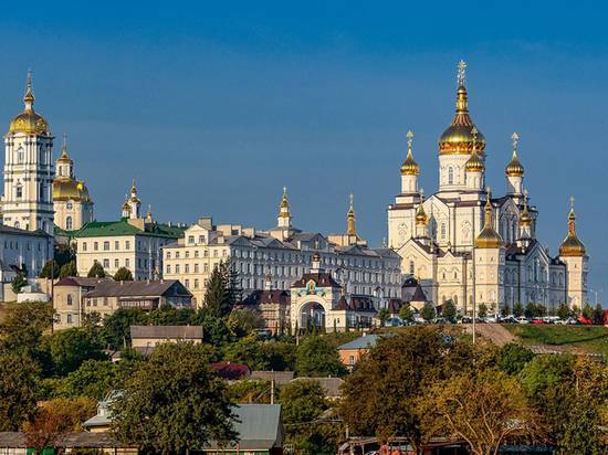 На украинских церковников завели дела: пасхальные службы оказались слишком многолюдными - newtvnews.ru - Москва - Украина - Тернопольская обл.