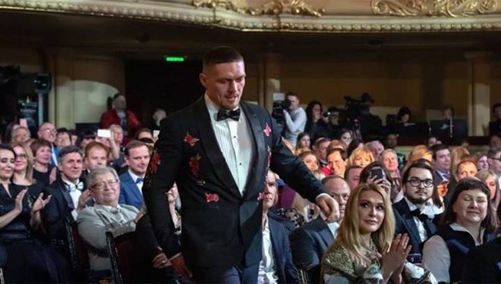 Александр Усик - Боксер Александр Усик намерен сделать карьеру в Голливуде - vesti.ru - США - Крым - Лос-Анджелес