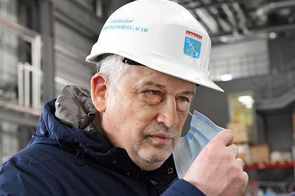Александр Дрозденко - Российского губернатора проверят на коронавирус после заражения подчиненных - lenta.ru - Россия - Ленинградская обл.