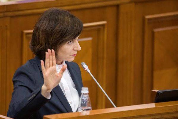 Оппозиция не успокаивается — Молдавии не нужен российский кредит - eadaily.com - Молдавия