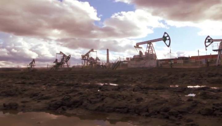 Июньские фьючерсы на нефть стремительно дешевеют - vesti.ru - Лондон - Нью-Йорк